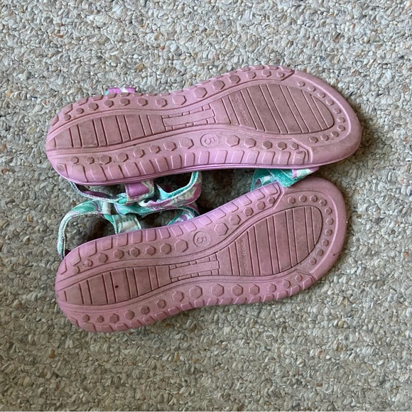 Cat & Jack Girls Teva Style Sandals - Picture 2 of 3